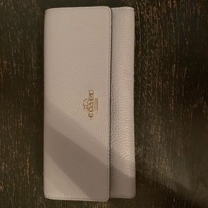 coach wallet in color silver mist!!